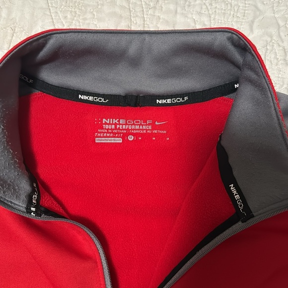 Nike Golf Tour Performance Therma-Fit Quarter Zip - Picture 3 of 4